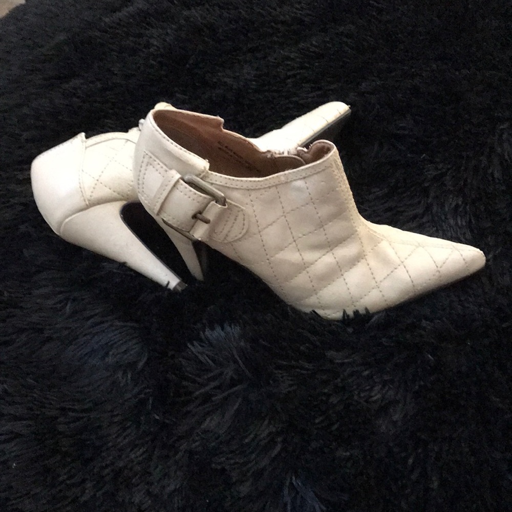 NOW brand cream 6 1/2
